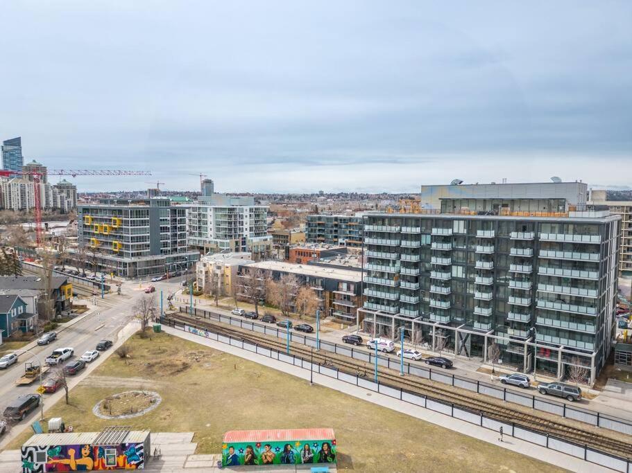 Appartement Chic 1Br Kensington Unit W/Parking à Calgary Extérieur photo