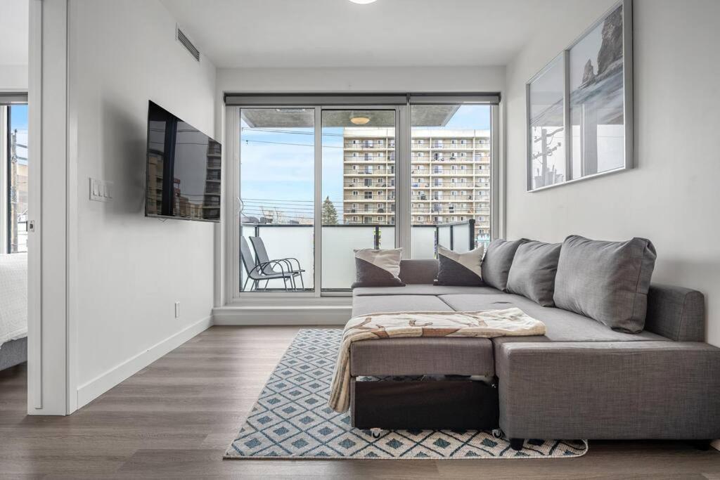 Appartement Chic 1Br Kensington Unit W/Parking à Calgary Extérieur photo